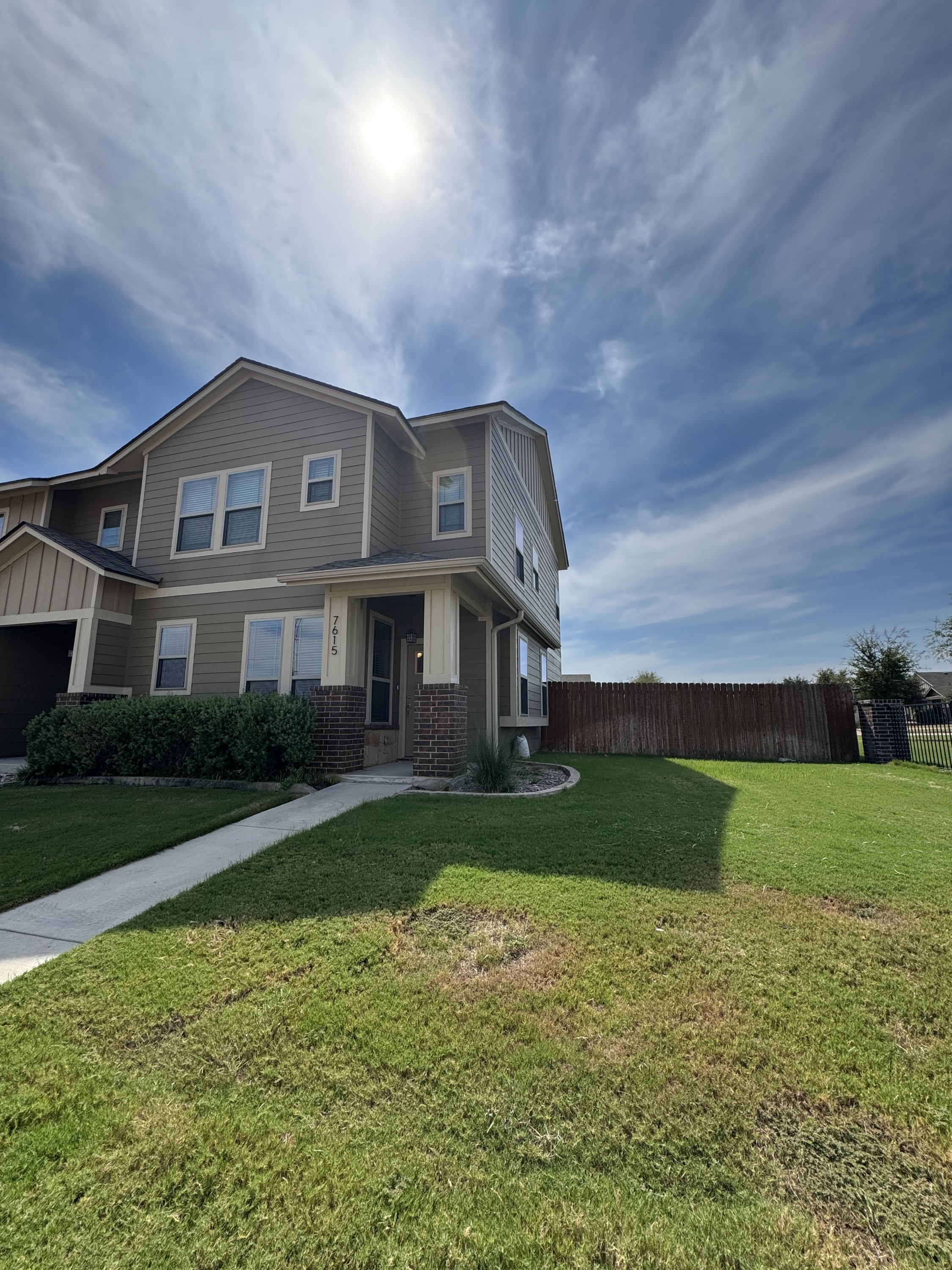 7615 Stonehollow