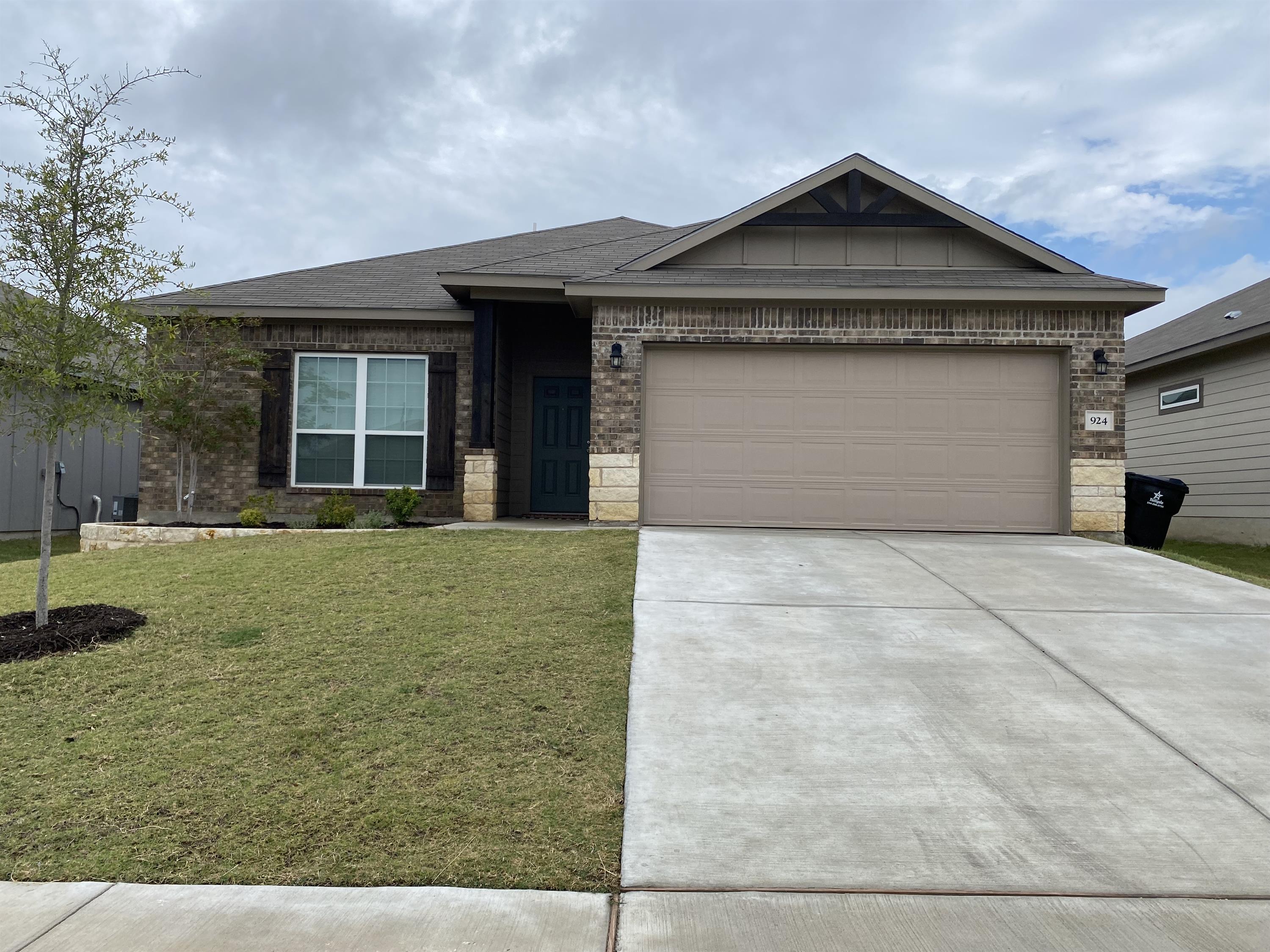 924 Coriander Road