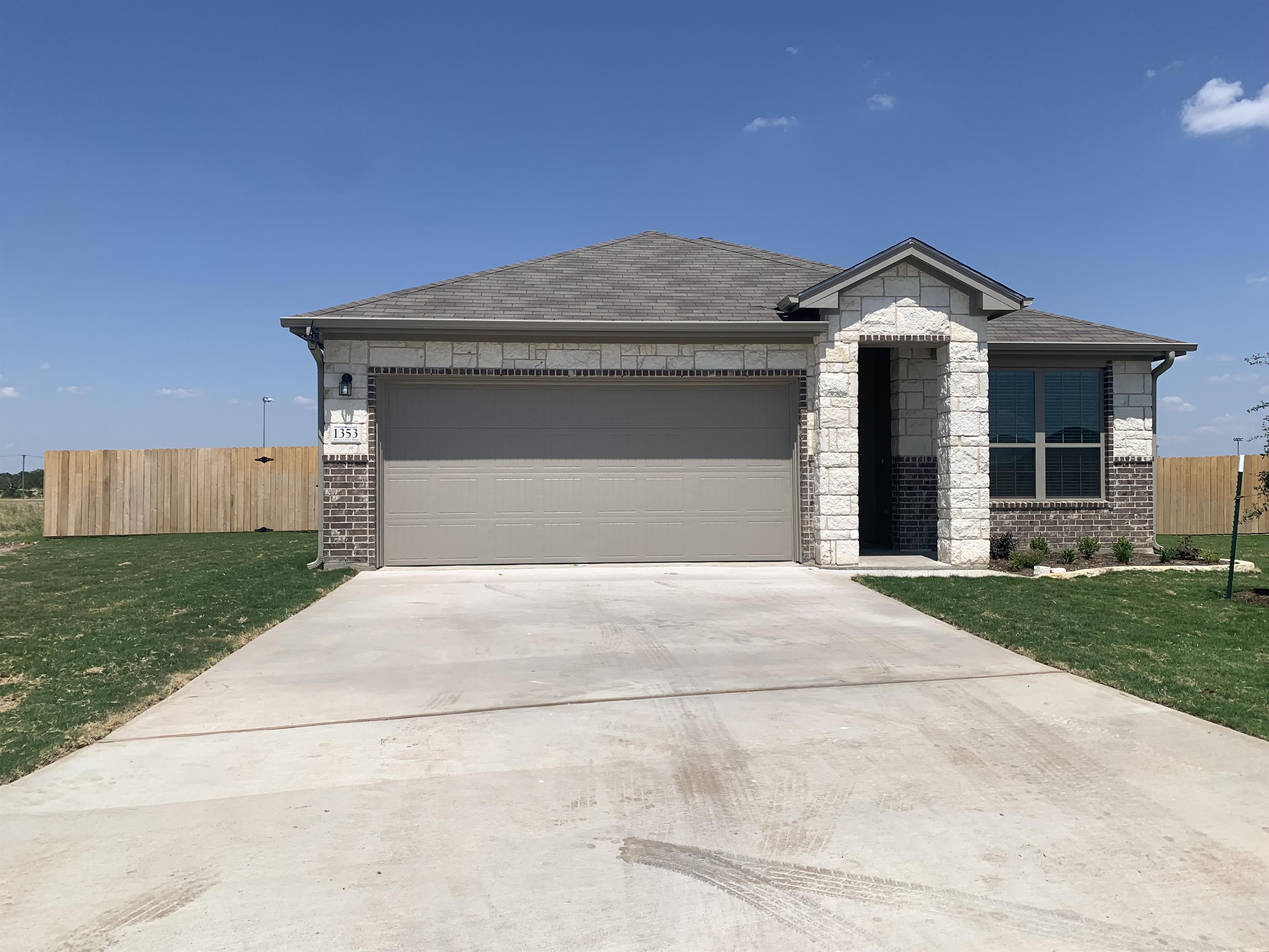 1353 Aurora Grove Bend