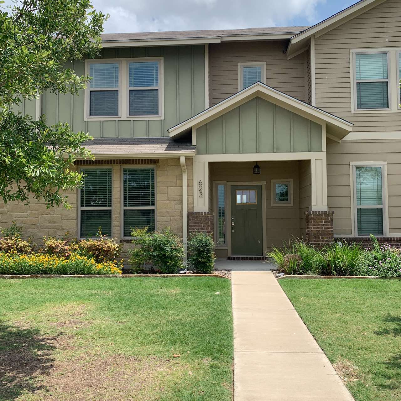 623 Westfield Boulevard